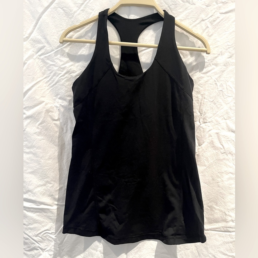 Lululemon Black Scoop Neck Racerback Tank Top Built in Bra Women’s